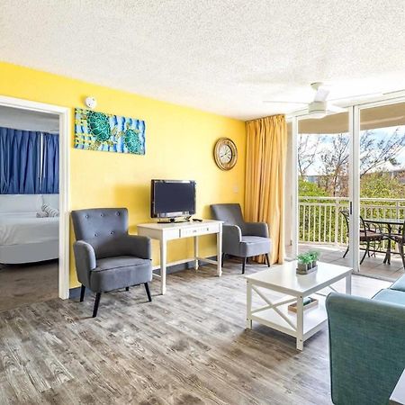 Tortuga Suite At Sunrise Suites Resort - Heated Pool, Hot Tub & Free Parking 基韋斯特 外观 照片