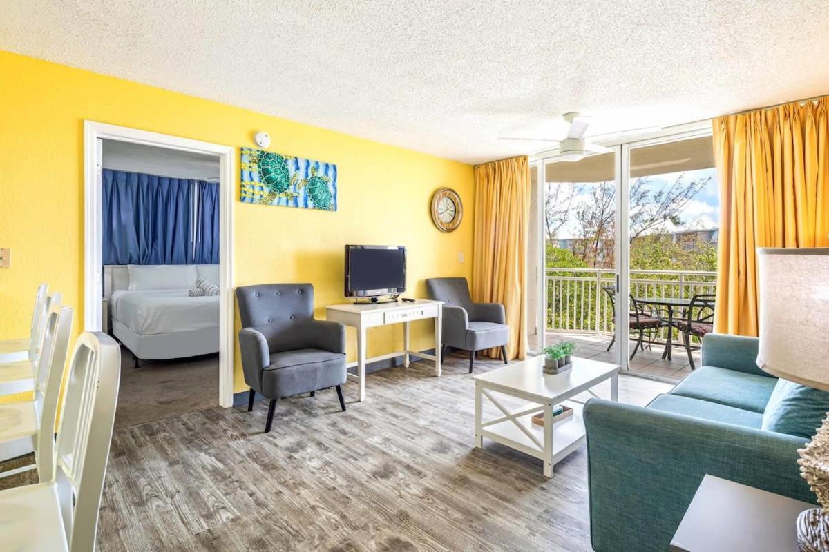Tortuga Suite At Sunrise Suites Resort - Heated Pool, Hot Tub & Free Parking 基韋斯特 外观 照片