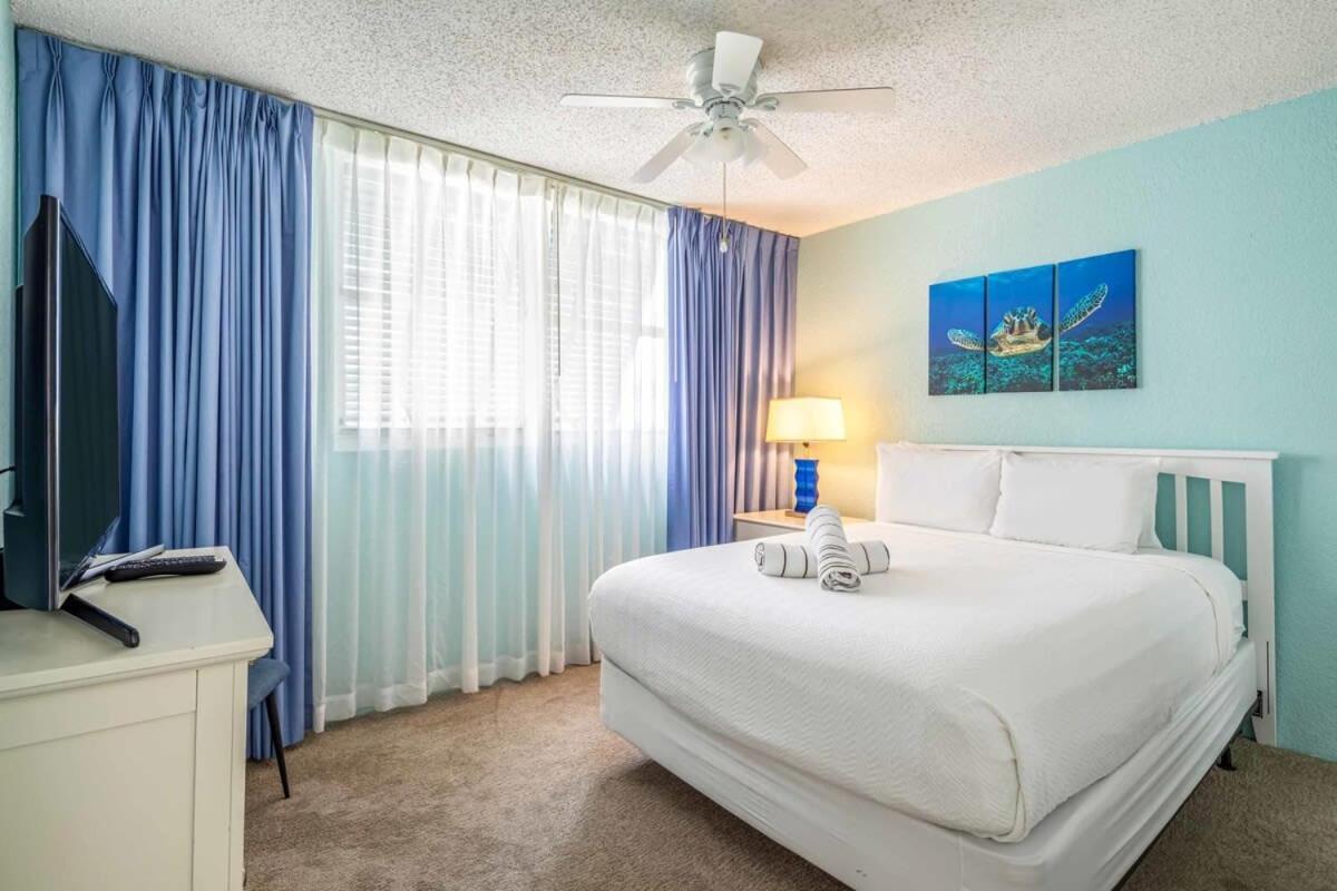 Tortuga Suite At Sunrise Suites Resort - Heated Pool, Hot Tub & Free Parking 基韋斯特 外观 照片