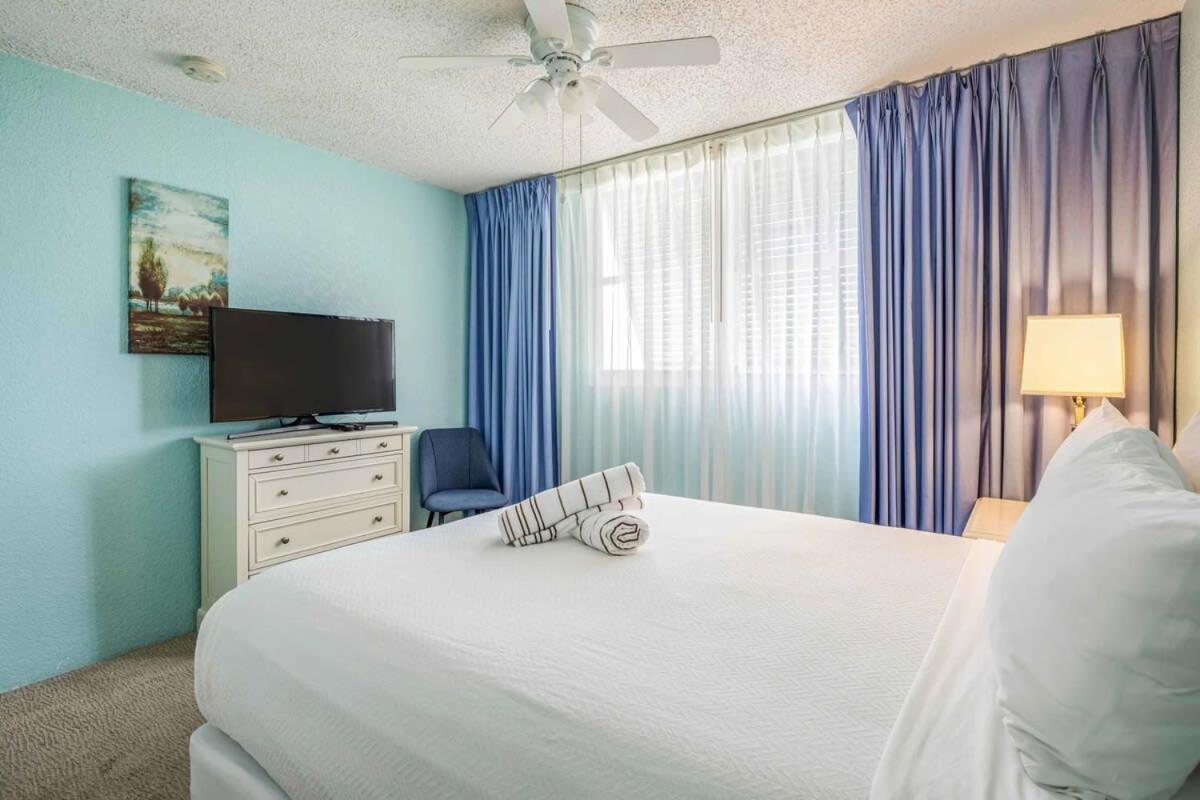 Tortuga Suite At Sunrise Suites Resort - Heated Pool, Hot Tub & Free Parking 基韋斯特 外观 照片